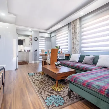 Lara 1+1 Luxury Antalya